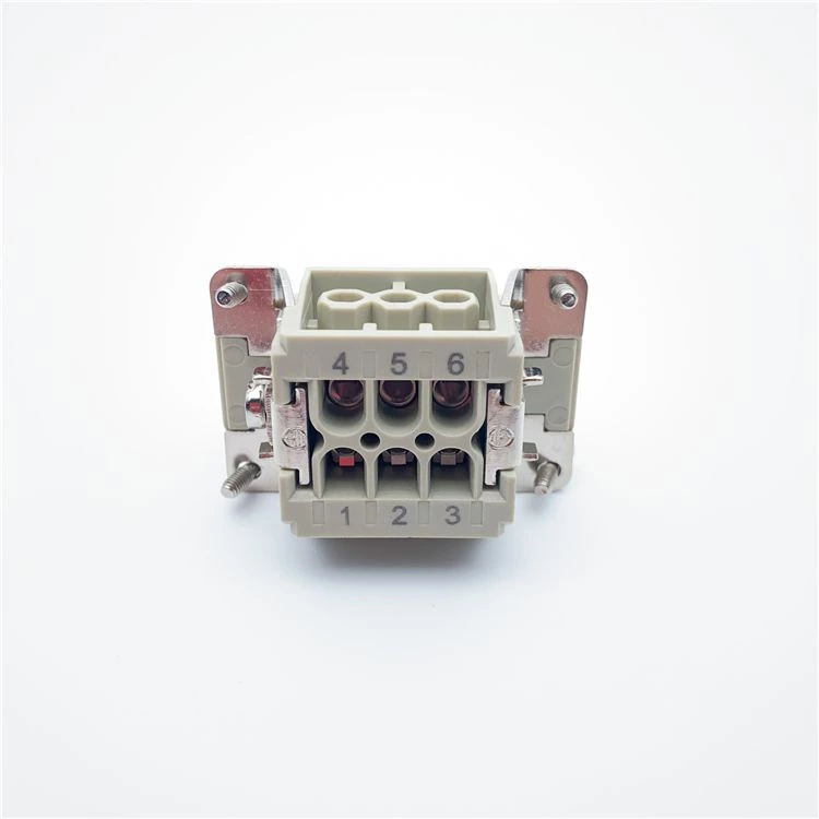 Plugue industrial de 6 pinos