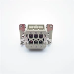 Plugue industrial de 6 pinos
