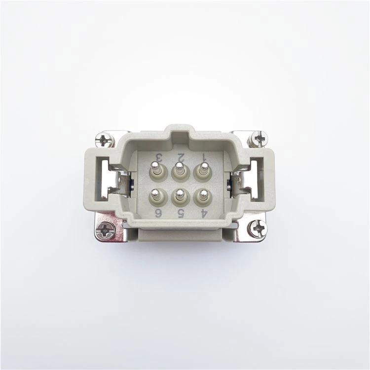 Conector de 6 pinos