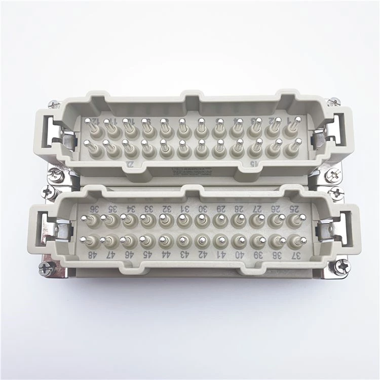 Conector de 48 pinos