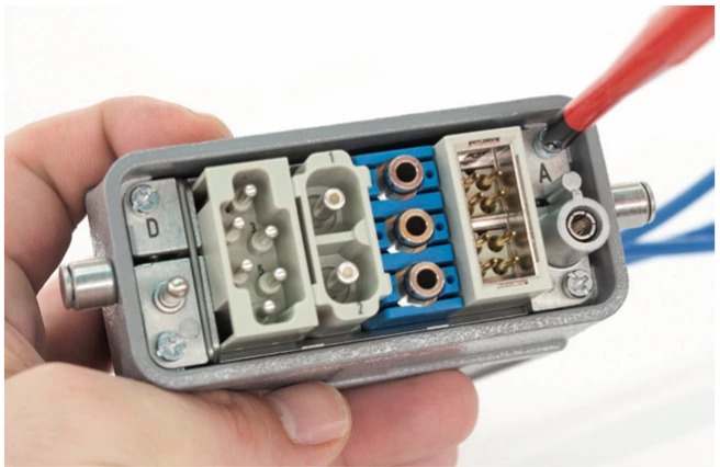 Conectores para serviço pesado Módulo pneumático metálico 09140006350
